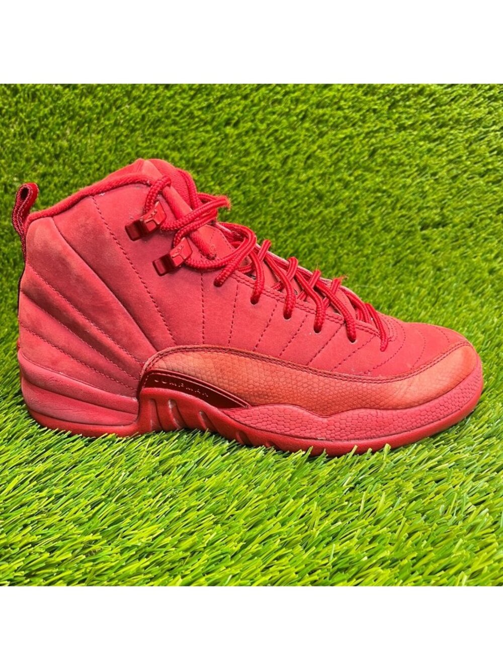 Nike Air Jordan 12 Retro Gym Red Boys‎ Size 7Y Running Basketball Shoes Sneakers